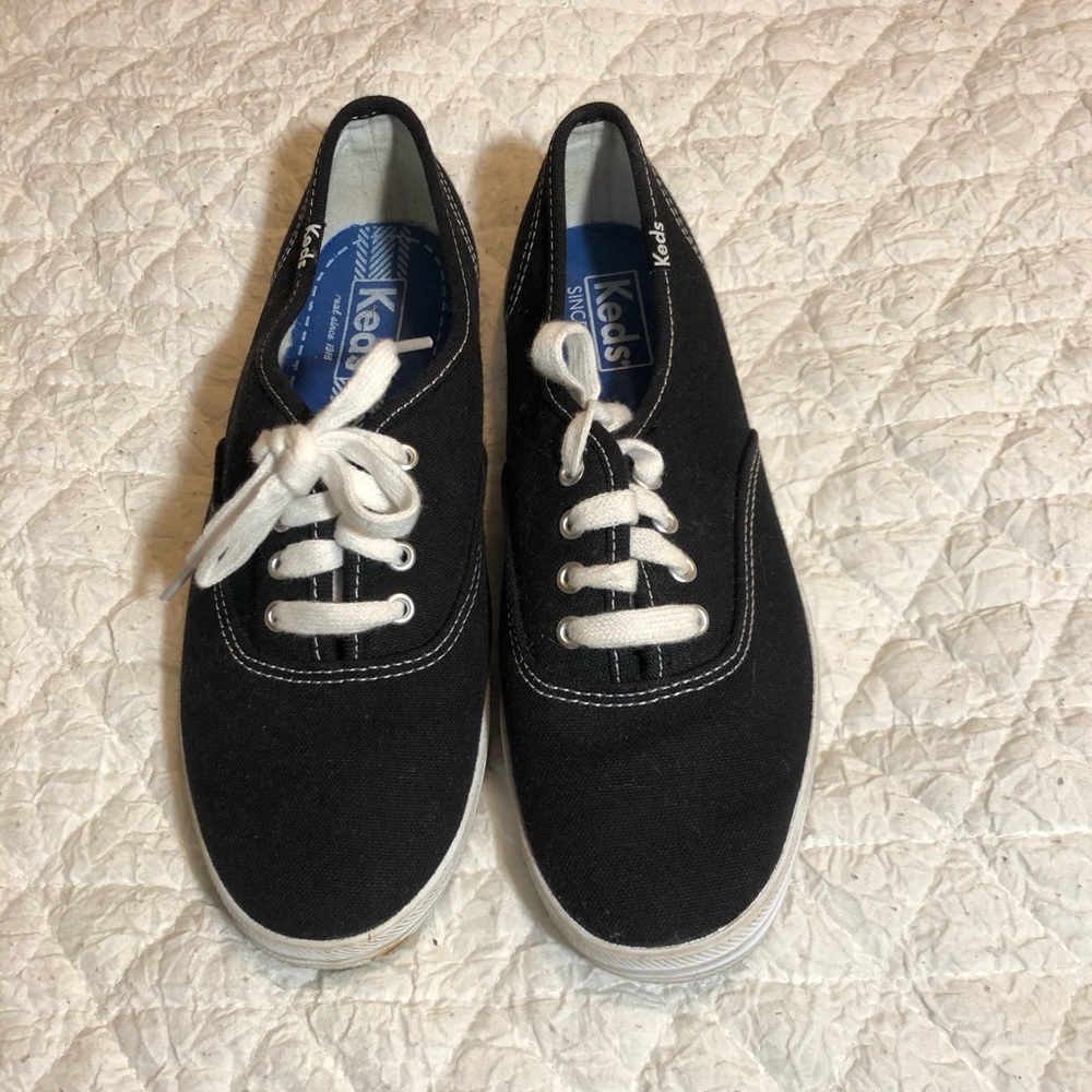 Black Keds
